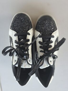 Women's Black Glitter Lace-Up Athletic Sneakers